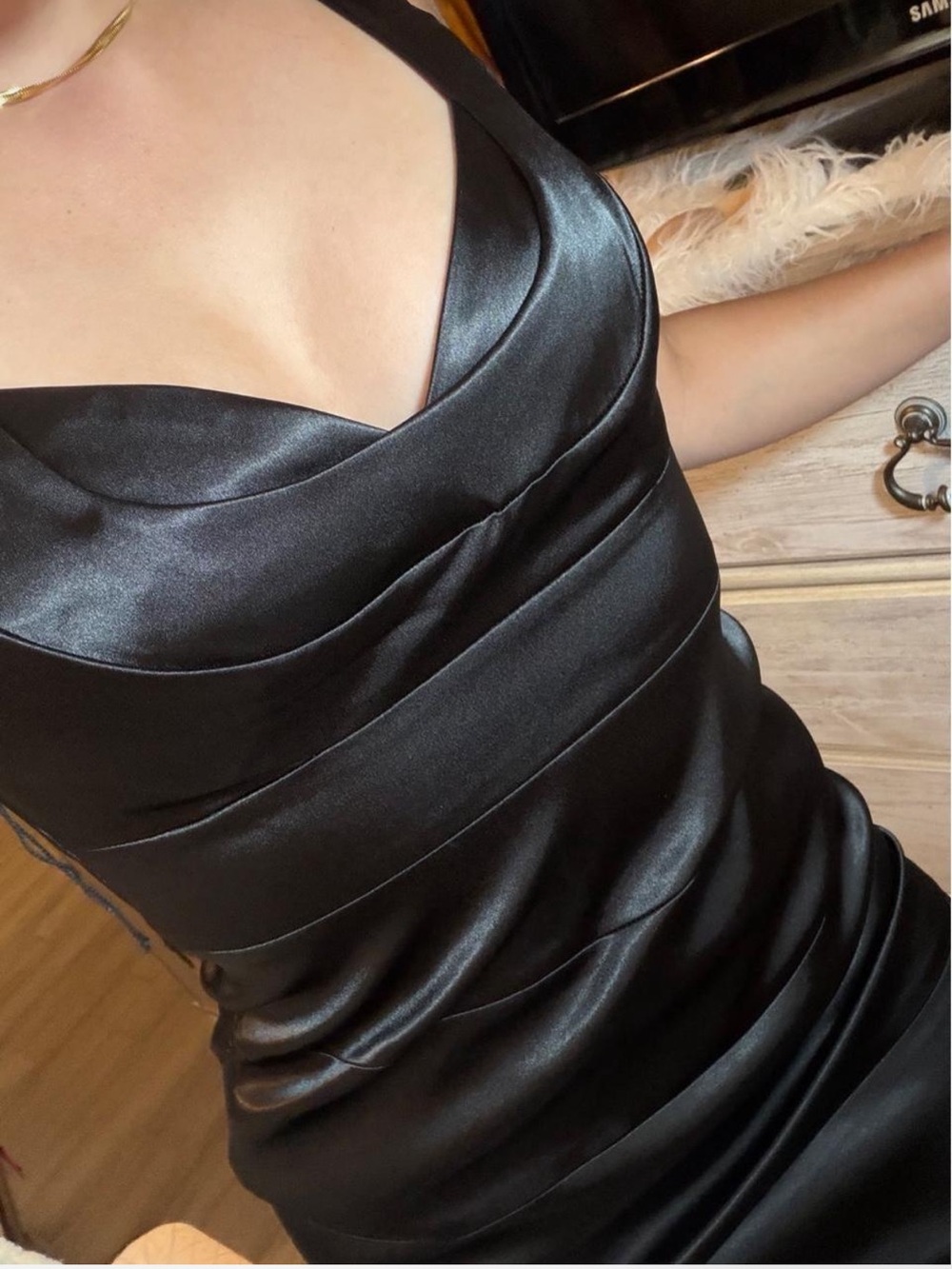 London Times Black Strapless Satin Bodycon Dress